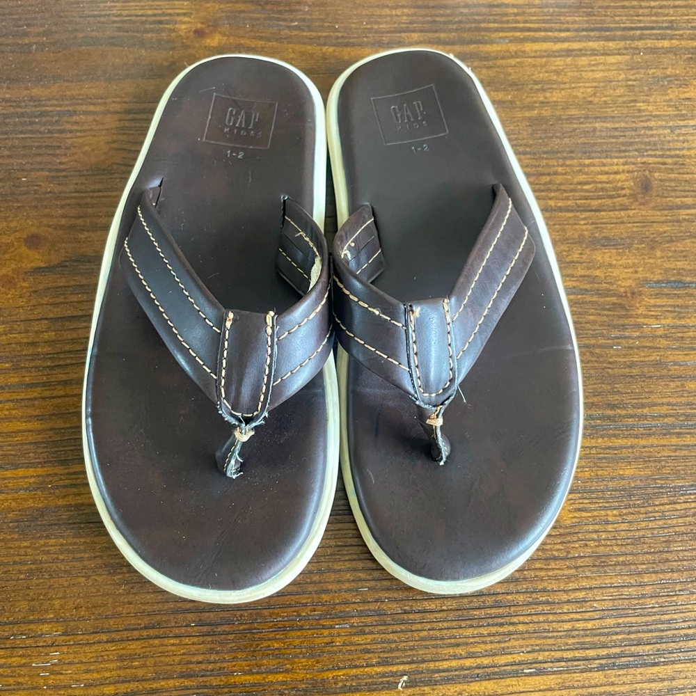 Gap Flip Flops